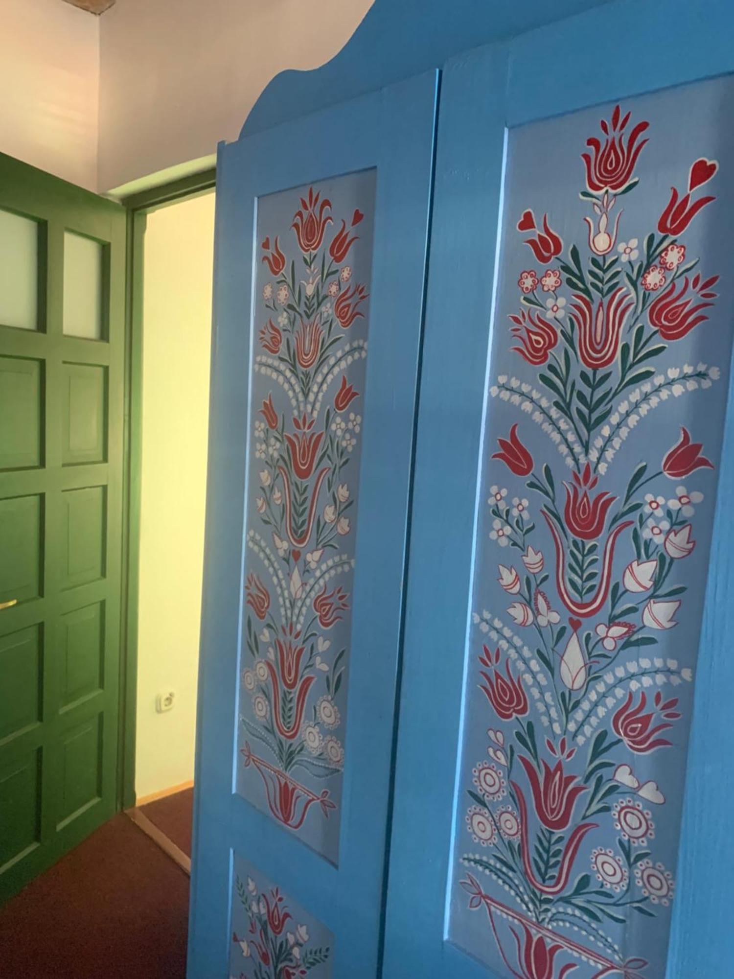Gobe Csarda Hotel Орадеа Екстериор снимка