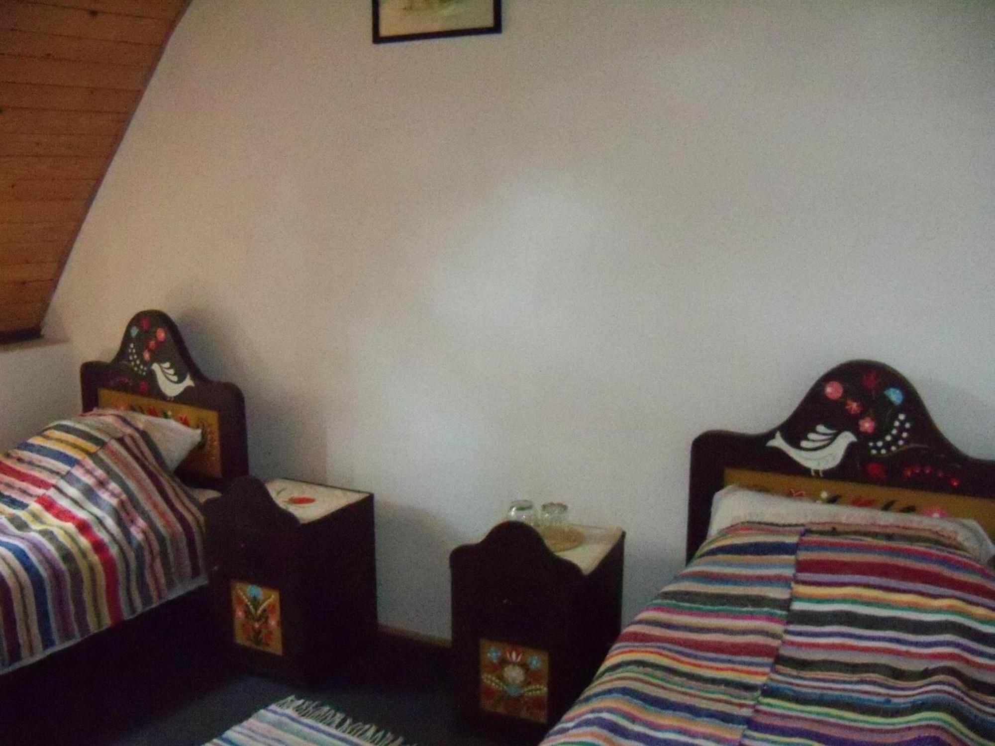 Gobe Csarda Hotel Орадеа Екстериор снимка