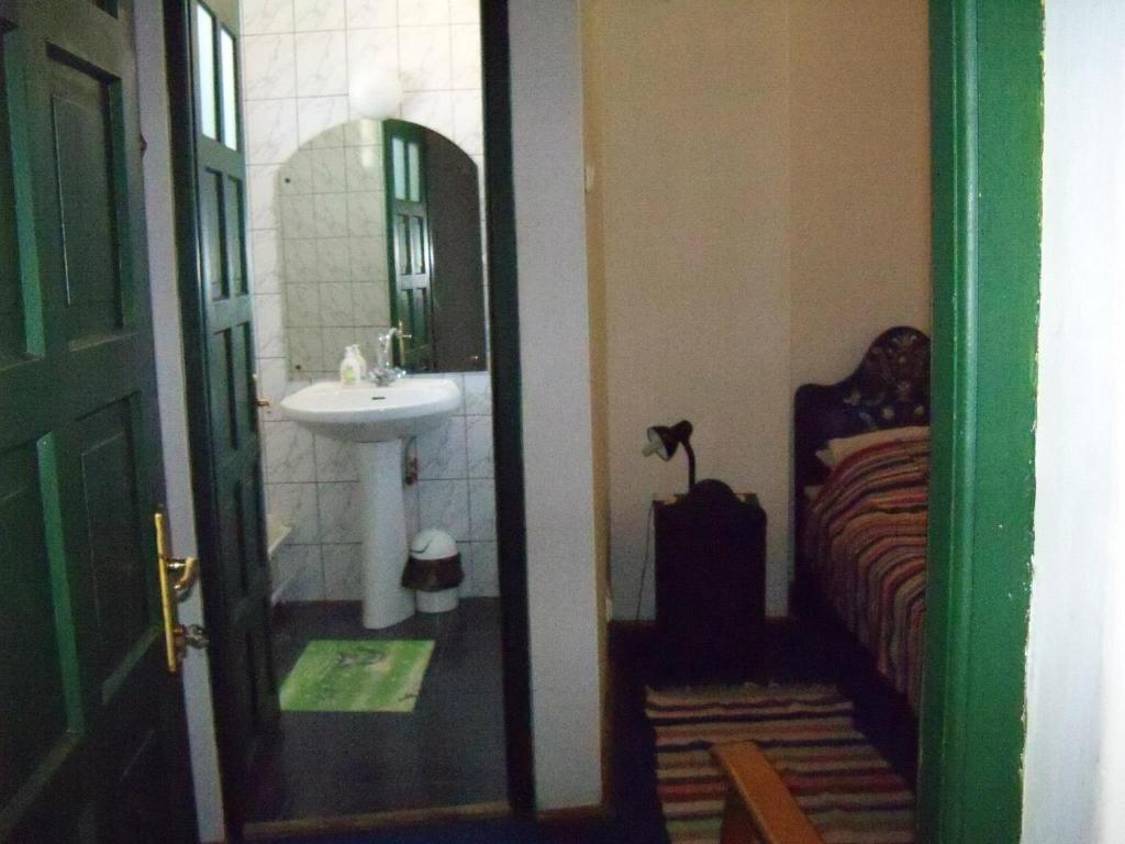 Gobe Csarda Hotel Орадеа Стая снимка